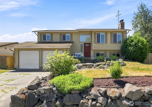 Photo 1 of Sale Pending at 12629 Se 277th Place, Kent, WA 98030 | MLS# NWM2556549 | Listing updated on 2026-09-25