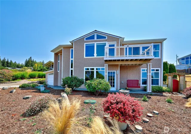 Photo 3 of Single family home for sale at 274 Colman Dr, Port Townsend, WA 98368 | MLS# NWM2556592 | Listing updated on 2026-09-22