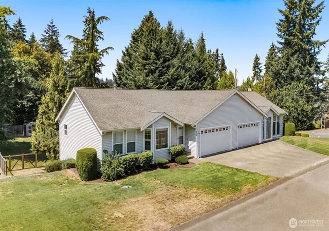 Photo 3 of Multi family home for sale at 5306 5308 51st Avenue Ct W, University Place, WA 98467 | MLS# NWM2556594 | Listing updated on 2026-09-22