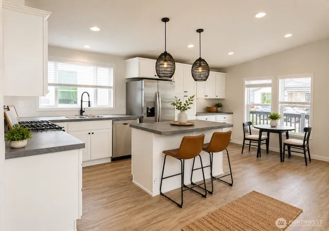 Photo 3 of Manufactured home for sale at 2113 Glacier St #81, Enumclaw, WA 98022 | MLS# NWM2556599 | Listing updated on 2026-10-01