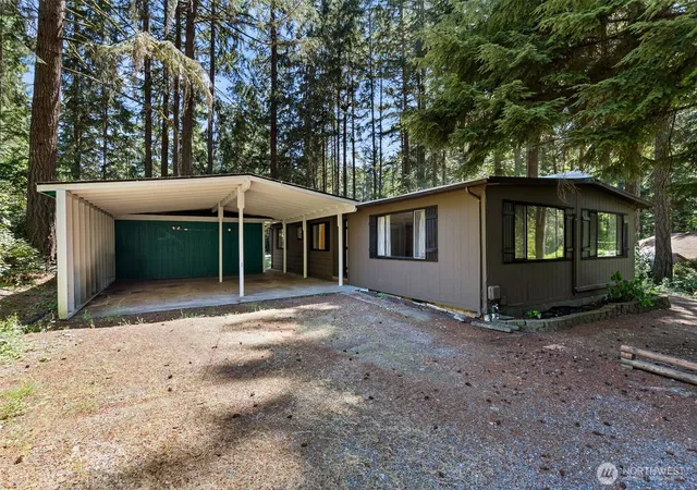 Photo 2 of Manufactured home for sale at 14011 Hollyburn Ln Nw, Gig Harbor, WA 98329 | MLS# NWM2556611 | Listing updated on 2026-09-22