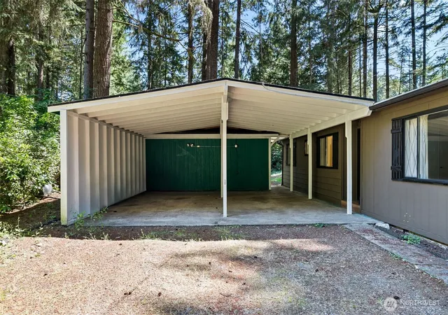 Photo 3 of Manufactured home for sale at 14011 Hollyburn Ln NW, Gig Harbor, WA 98329 | MLS# NWM2556611 | Listing updated on 2026-09-22