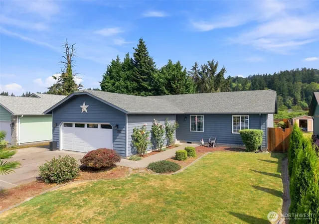 Photo 1 of Single family home for sale at 4236 Pennsylvania, Longview, WA 98632 | MLS# NWM2556623 | Listing updated on 2026-09-22