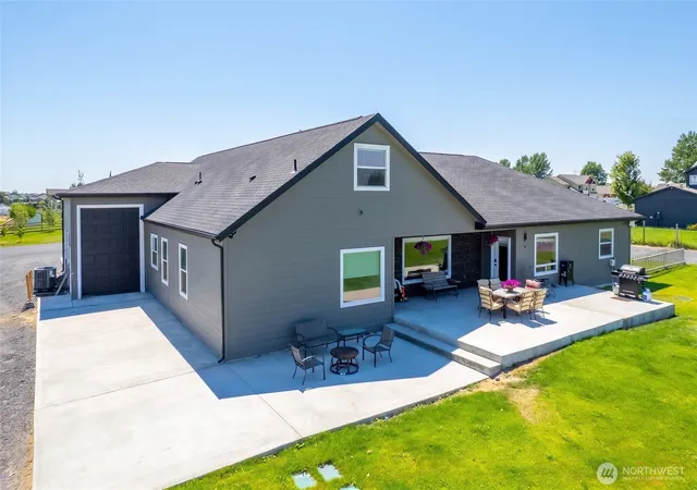 Photo 3 of Single family home for sale at 10316 Rd 59 Ne, Moses Lake, WA 98837 | MLS# NWM2556637 | Listing updated on 2026-09-22