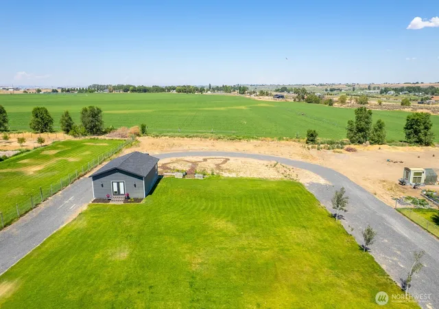 Photo 4 of Single family home for sale at 10316 Rd 59 NE, Moses Lake, WA 98837 | MLS# NWM2556637 | Listing updated on 2026-09-22