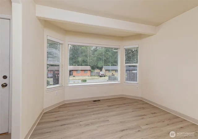 Photo 4 of Single family home for sale at 30 E Larch Pl, Shelton, WA 98584 | MLS# NWM2556649 | Listing updated on 2026-09-23