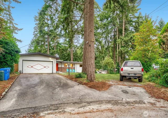 Photo 3 of Single family home for sale at 11502 93rd Avenue Sw, Lakewood, WA 98498 | MLS# NWM2556683 | Listing updated on 2026-09-23