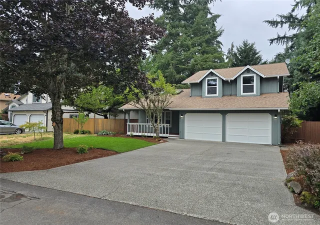 Photo 2 of Single family home for sale at 1911 154th Street Ct E, Tacoma, WA 98445 | MLS# NWM2556687 | Listing updated on 2026-09-24