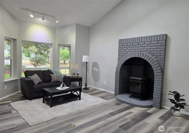 Photo 3 of Single family home for sale at 1911 154th Street Ct E, Tacoma, WA 98445 | MLS# NWM2556687 | Listing updated on 2026-09-24