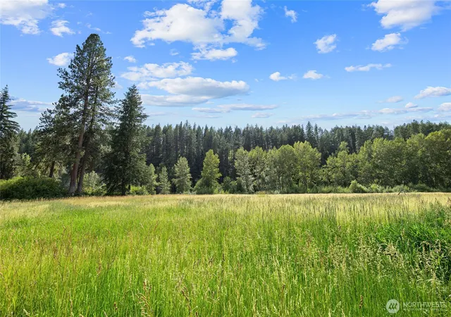 Photo 3 of Single family home for sale at 691 Quail Dr, Cle Elum, WA 98922 | MLS# NWM2556689 | Listing updated on 2026-09-20
