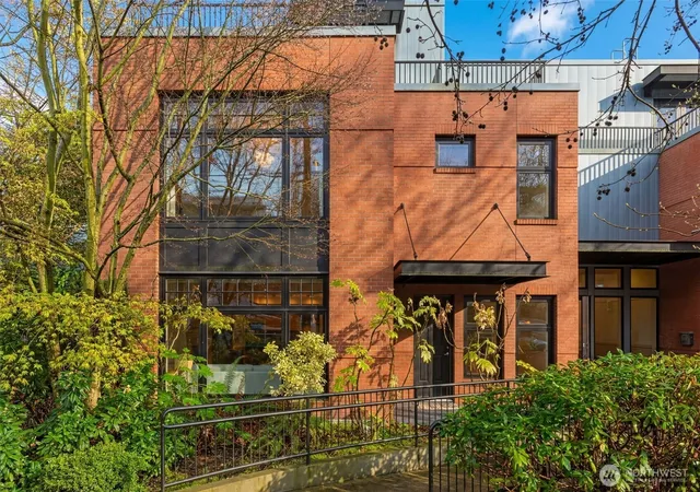 Photo 2 of Townhouse for sale at 1 Ward St #C, Seattle, WA 98109 | MLS# NWM2556699 | Listing updated on 2026-09-22