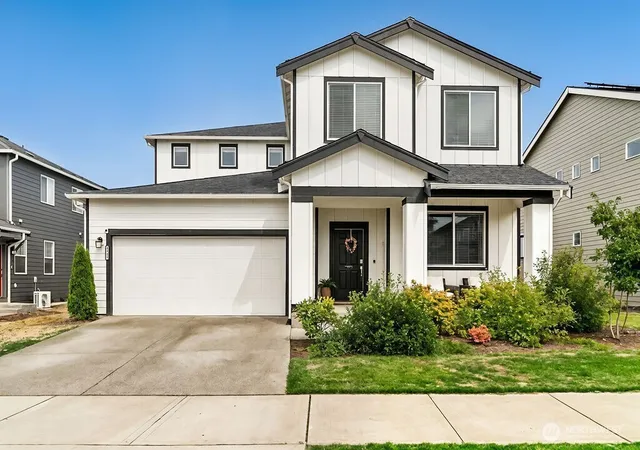 Photo 2 of Single family home for sale at 1235 Panoramic Loop, Bremerton, WA 98312 | MLS# NWM2556703 | Listing updated on 2026-09-18