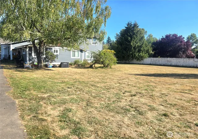 Photo 2 of Single family home for sale at 13711 Vickery Ave E, Tacoma, WA 98446 | MLS# NWM2556707 | Listing updated on 2026-09-29