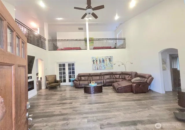 Photo 4 of Single family home for sale at 13711 Vickery Ave E, Tacoma, WA 98446 | MLS# NWM2556707 | Listing updated on 2026-09-29
