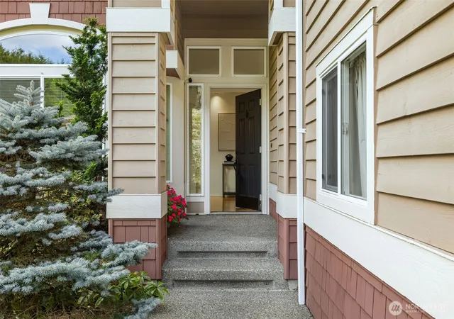 Photo 3 of Single family home for sale at 4226 258th Avenue SE, Sammamish, WA 98029 | MLS# NWM2556849 | Listing updated on 2026-09-25