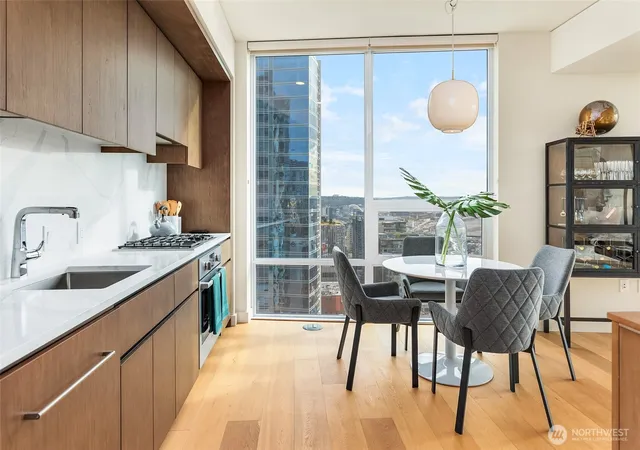 Photo 3 of Condo for sale at 121 Stewart St #2505, Seattle, WA 98101 | MLS# NWM2556853 | Listing updated on 2026-09-22