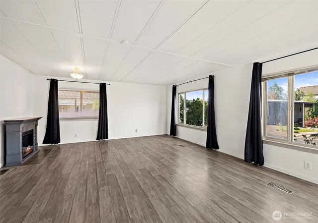 Photo 3 of Manufactured home for sale at 3832 164th Street SW #19, Lynnwood, WA 98087 | MLS# NWM2556858 | Listing updated on 2026-09-22