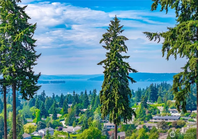 Photo 3 of Single family home for sale at 9416 NE 25th Street, Clyde Hill, WA 98004 | MLS# NWM2556860 | Listing updated on 2026-10-01