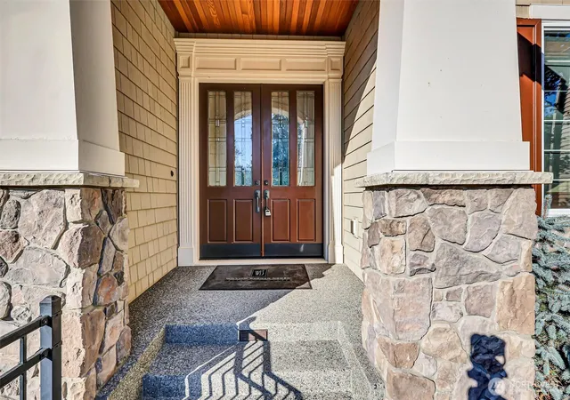 Photo 2 of Single family home for sale at 4563 162nd Lane Se, Bellevue, WA 98006 | MLS# NWM2556877 | Listing updated on 2026-10-02