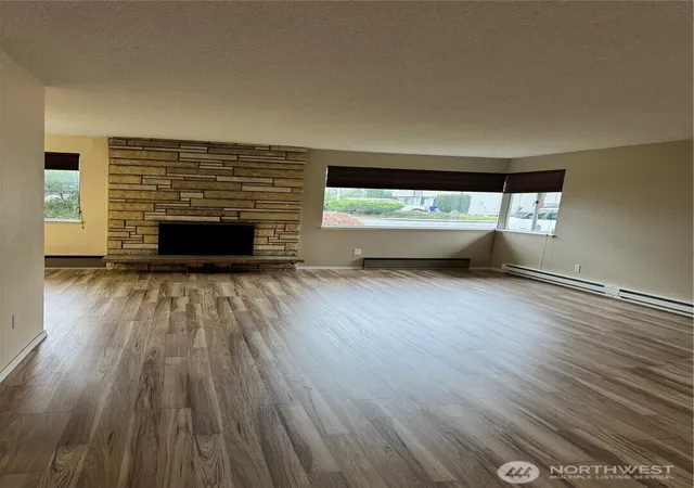 Photo 3 of Single family home for sale at 8930 7th Avenue SE, Everett, WA 98208 | MLS# NWM2556914 | Listing updated on 2026-09-22