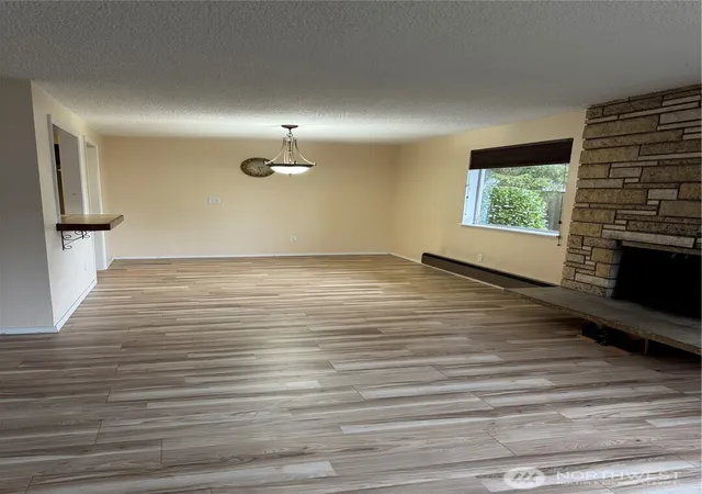 Photo 4 of Single family home for sale at 8930 7th Avenue SE, Everett, WA 98208 | MLS# NWM2556914 | Listing updated on 2026-09-22
