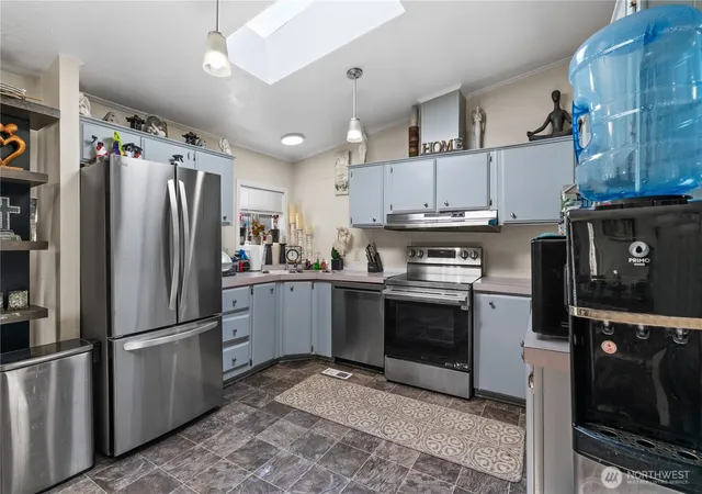 Photo 3 of Manufactured home for sale at 6605 237th Street E #42, Graham, WA 98338 | MLS# NWM2556915 | Listing updated on 2026-09-22