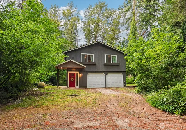 Photo 1 of Single family home for sale at 41391 N Shore Ln, Concrete, WA 98237 | MLS# NWM2556934 | Listing updated on 2026-09-23