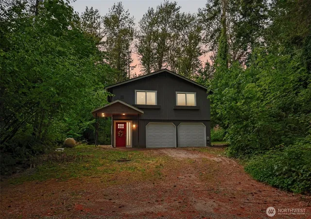 Photo 4 of Single family home for sale at 41391 N Shore Ln, Concrete, WA 98237 | MLS# NWM2556934 | Listing updated on 2026-09-23