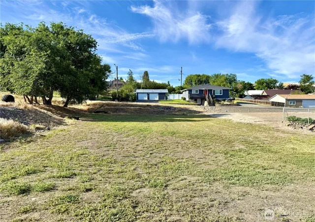 Photo 1 of Land for sale at 0 E 2nd Avenue, Odessa, WA 99159 | MLS# NWM2556953 | Listing updated on 2026-09-22