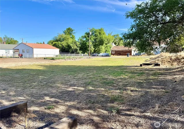Photo 3 of Land for sale at 0 E 2nd Avenue, Odessa, WA 99159 | MLS# NWM2556953 | Listing updated on 2026-09-22