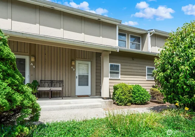 Photo 2 of Sale Pending at 18524 52nd Avenue W #A3, Lynnwood, WA 98037 | MLS# NWM2556961 | Listing updated on 2026-08-27