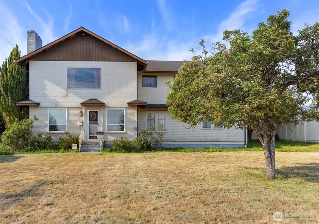 Photo 1 of Single family home for sale at 536 E Lauridsen Blvd, Port Angeles, WA 98362 | MLS# NWM2556966 | Listing updated on 2026-08-05