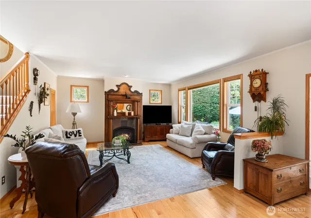 Photo 3 of Single family home for sale at 1850 Maple St, Port Townsend, WA 98368 | MLS# NWM2556974 | Listing updated on 2026-09-25