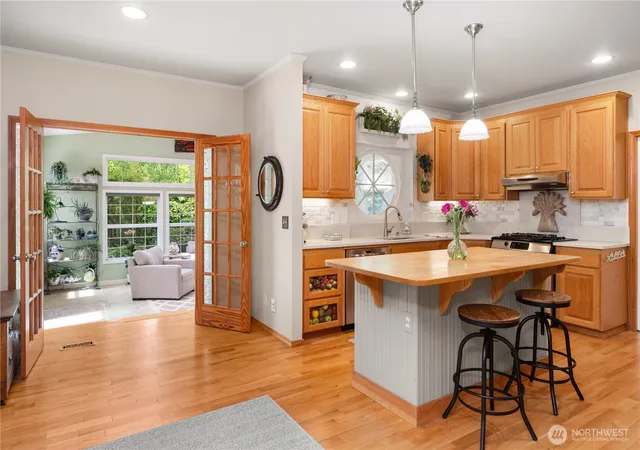Photo 4 of Single family home for sale at 1850 Maple St, Port Townsend, WA 98368 | MLS# NWM2556974 | Listing updated on 2026-09-25