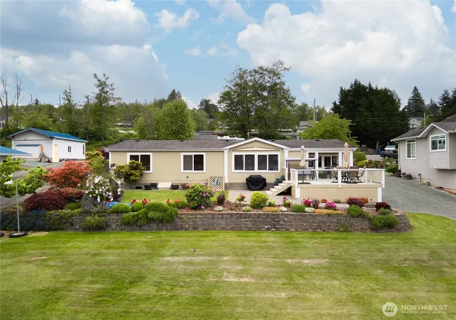 Photo 3 of Sale Pending at 24160 N W View Rd, Mount Vernon, WA 98274 | MLS# NWM2556978 | Listing updated on 2026-09-25