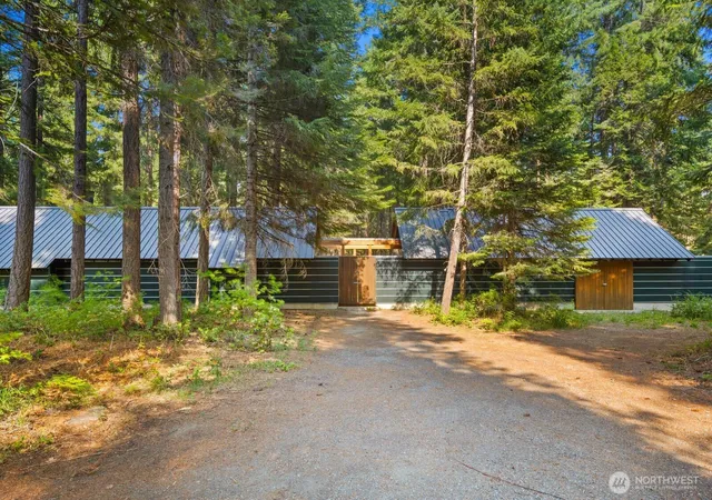 Photo 2 of Single family home for sale at 361 Stone Ridge Dr, Cle Elum, WA 98922 | MLS# NWM2556993 | Listing updated on 2026-09-22