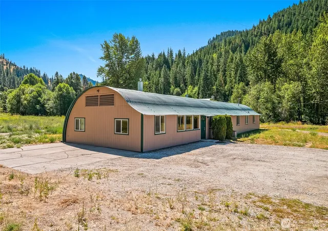 Photo 1 of Single family home for sale at 10547 Merry Cyn Rd, Leavenworth, WA 98826 | MLS# NWM2557005 | Listing updated on 2026-09-22