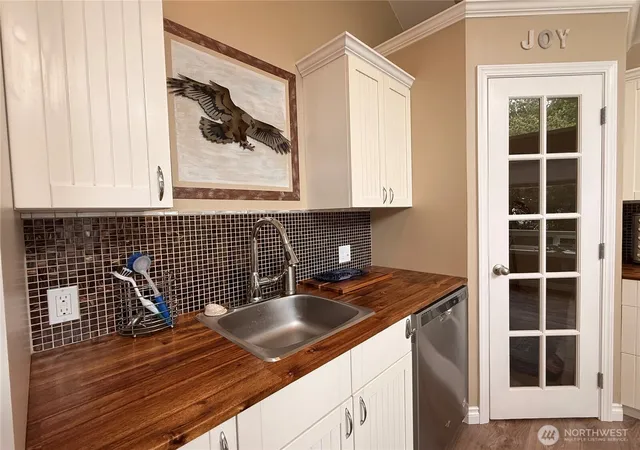 Photo 3 of Single family home for sale at 206 Wishkah St, Ocean Shores, WA 98569 | MLS# NWM2557022 | Listing updated on 2026-09-22