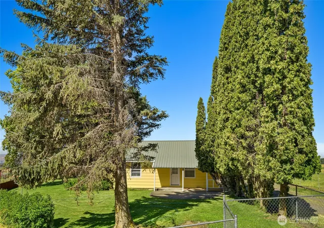Photo 2 of Sale Pending at 341 Schnebly Rd, Ellensburg, WA 98926 | MLS# NWM2557046 | Listing updated on 2026-09-25