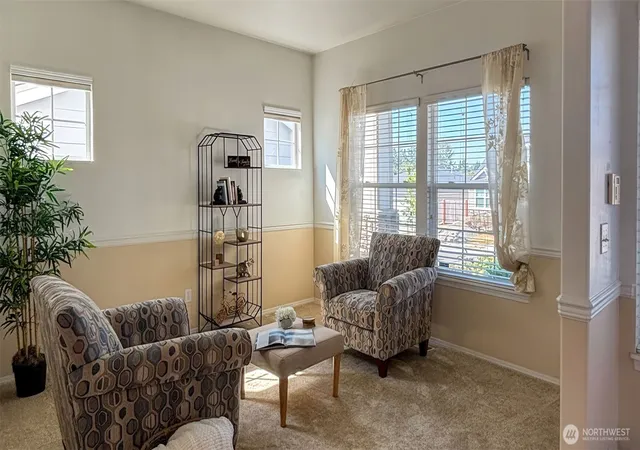 Photo 3 of Single family home for sale at 1723 SW 344th Place, Federal Way, WA 98023 | MLS# NWM2557057 | Listing updated on 2026-09-22