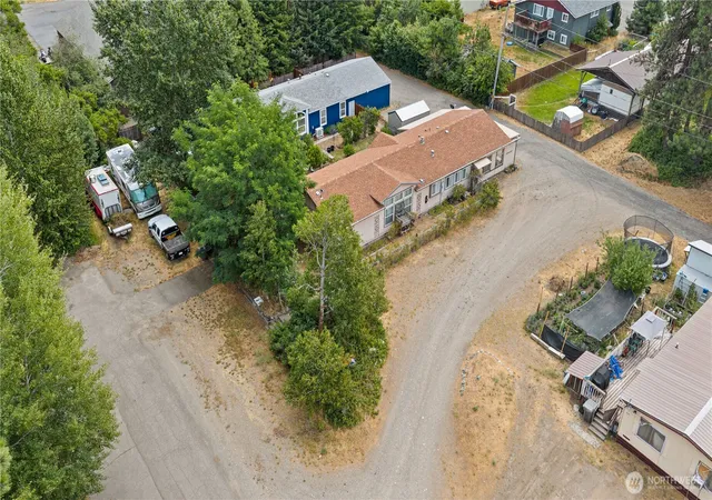 Photo 2 of Manufactured home for sale at 321 Washington St, Cle Elum, WA 98922 | MLS# NWM2557067 | Listing updated on 2026-09-22