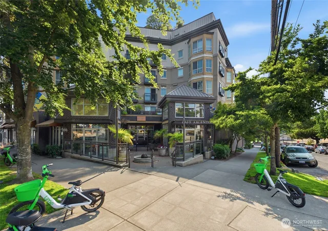 Photo 2 of Condo for sale at 1125 E Olive St #604, Seattle, WA 98122 | MLS# NWM2557074 | Listing updated on 2026-09-22