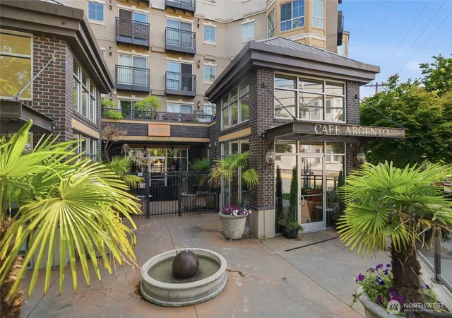 Photo 3 of Condo for sale at 1125 E Olive St #604, Seattle, WA 98122 | MLS# NWM2557074 | Listing updated on 2026-09-22
