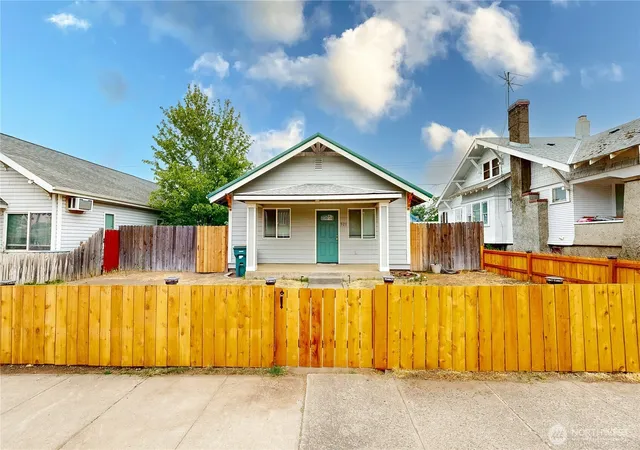 Single family home for sale at 521 S Main St, Milton-Freewater, OR 97862 | MLS# NWM2557075