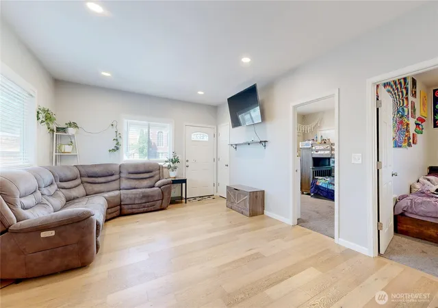 Photo 4 of Single family home for sale at 521 S Main St, Milton Freewater, OR 97862 | MLS# NWM2557075 | Listing updated on 2026-09-19