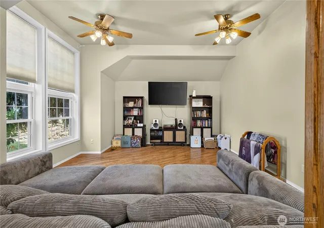 Photo 3 of Single family home for sale at 213 S 78th Avenue, Yakima, WA 98908 | MLS# NWM2557096 | Listing updated on 2026-09-22
