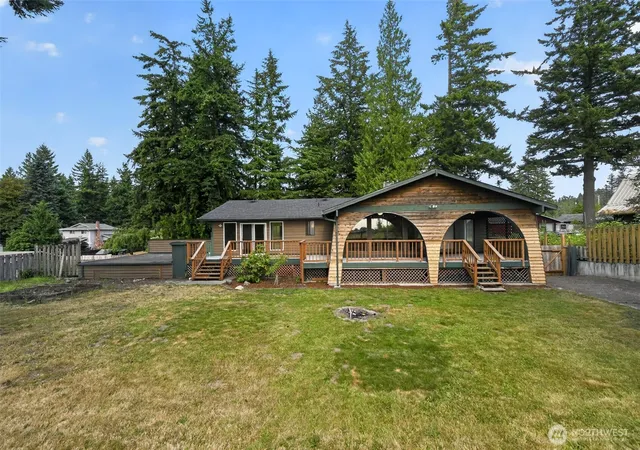 Photo 3 of Single family home for sale at 43729 284th Avenue Se, Enumclaw, WA 98022 | MLS# NWM2557119 | Listing updated on 2026-09-22