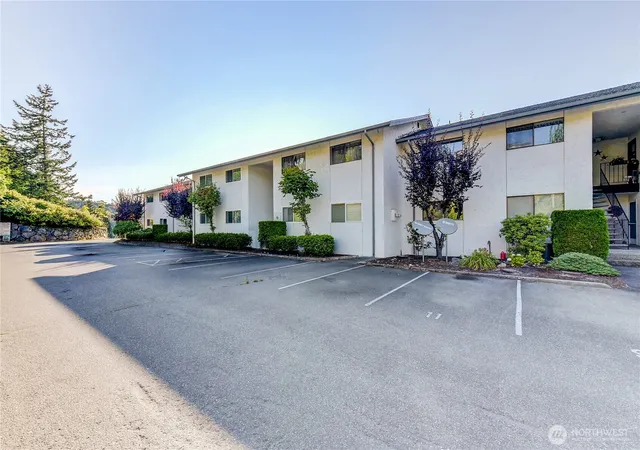 Photo 1 of Condo for sale at 130 E N Camano Dr #8, Camano Island, WA 98282 | MLS# NWM2557153 | Listing updated on 2026-09-30