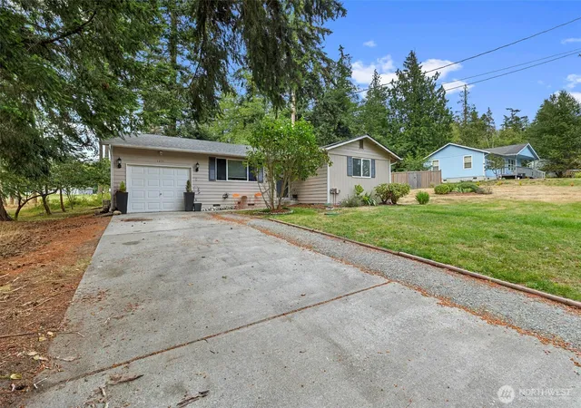 Photo 3 of Single family home for sale at 1251 Russell Dr, Coupeville, WA 98239 | MLS# NWM2557169 | Listing updated on 2026-10-01