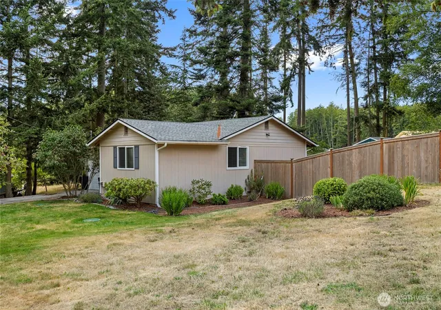 Photo 3 of Single family home for sale at 1251 Russell Dr, Coupeville, WA 98239 | MLS# NWM2557169 | Listing updated on 2026-10-01